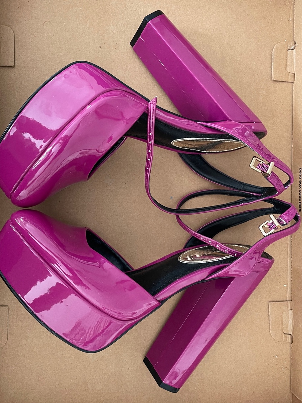 Express Rounded Toe Platform Pumps - Picture 7 of 11